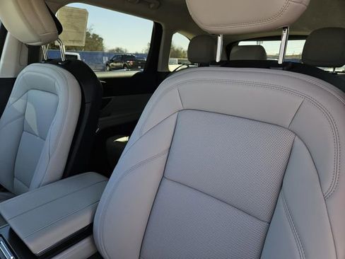 New 2026 Lincoln Nautilus Premier w/ Jet Appearance Package image 20