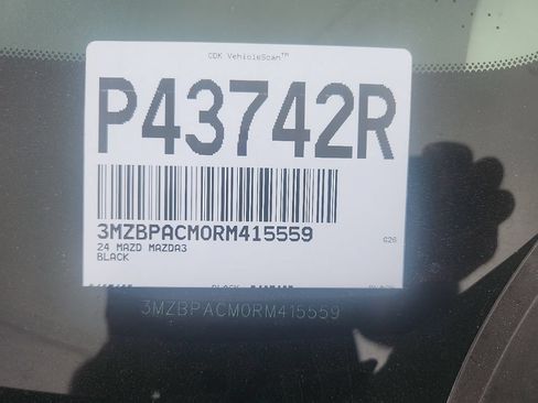 Used 2024 MAZDA MAZDA3 s FWD image 4