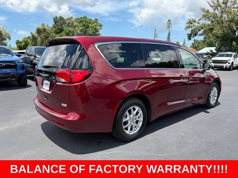 Used 2023 Chrysler Voyager LX FWD image 6