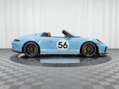 Certified 2019 Porsche 911 Speedster RWD image 8