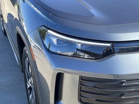 New 2026 Volkswagen Tiguan S FWD image 7