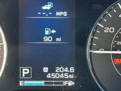 Used 2017 Subaru Impreza 2.0i Limited image 12