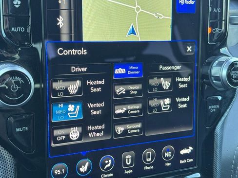 Used 2021 RAM 1500 Limited image 32