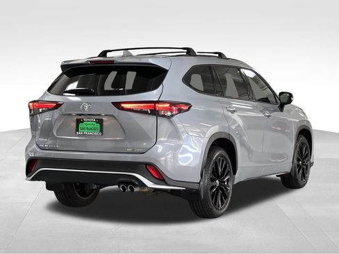 Certified 2025 Toyota Highlander XSE image 5