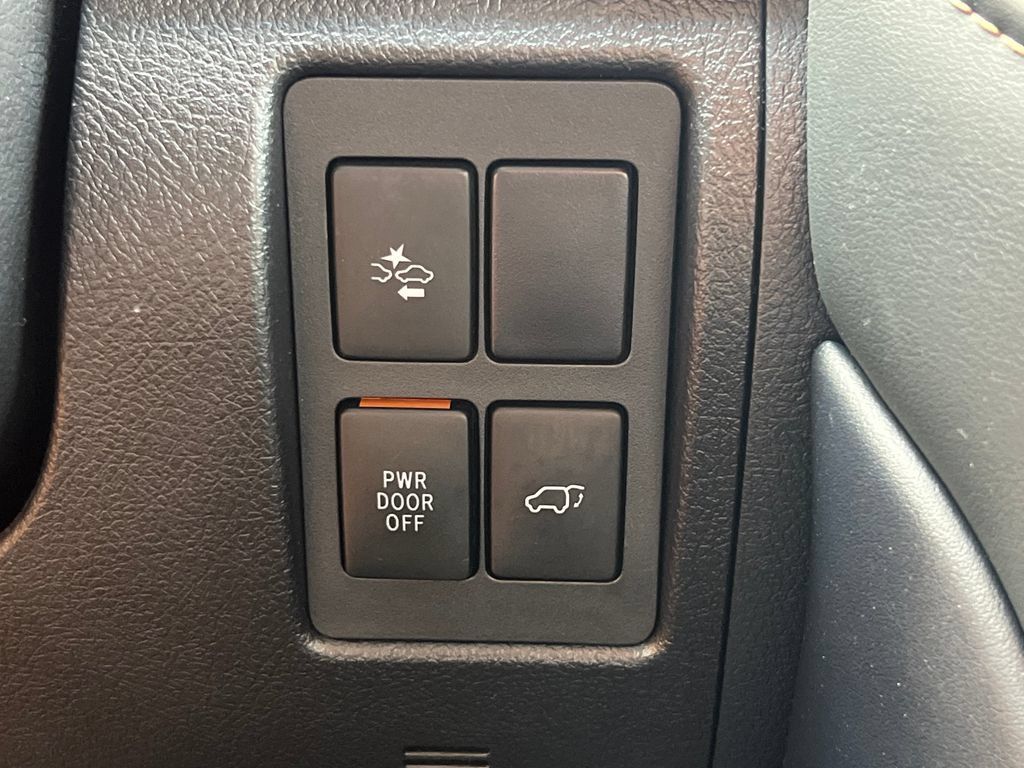 Used 2021 Toyota Land Cruiser Heritage Edition AWD/4WD image 35