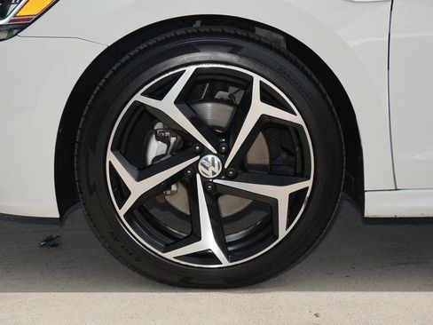 Used 2022 Volkswagen Passat 2.0T R-Line image 10