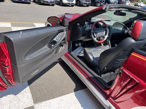 Used 2004 Ford Mustang GT image 28