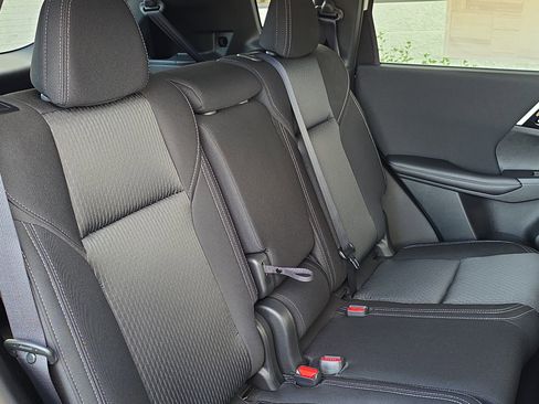 New 2026 Mitsubishi Outlander ES FWD image 28