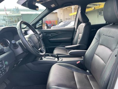 Used 2022 Honda Ridgeline Black Edition image 12