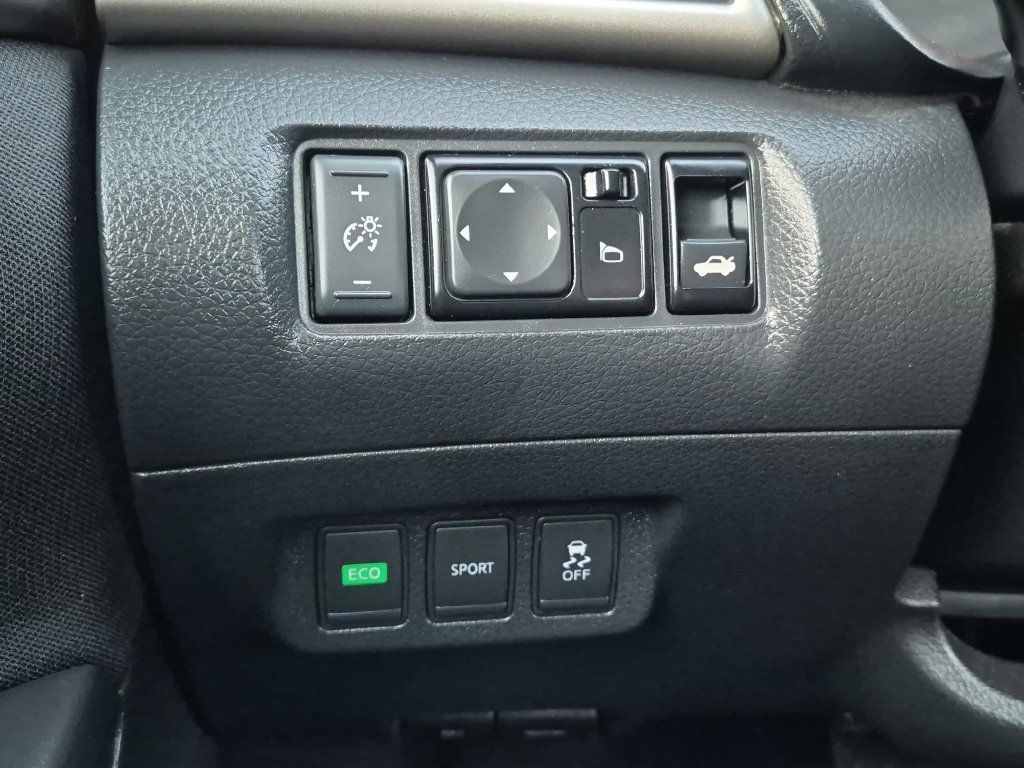 Used 2014 Nissan Sentra S FWD image 22