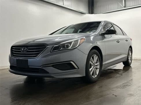 Used 2017 Hyundai Sonata SE image 23