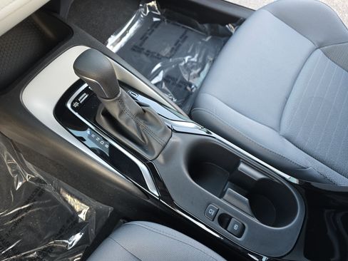 Used 2024 Toyota Corolla SE image 24