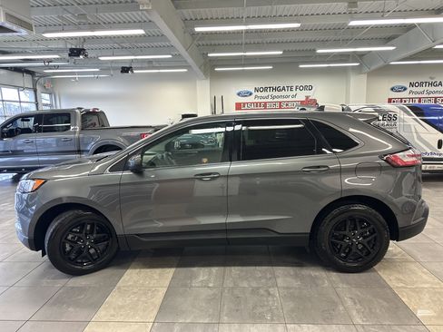 Used 2024 Ford Edge SEL w/ Convenience Package image 15