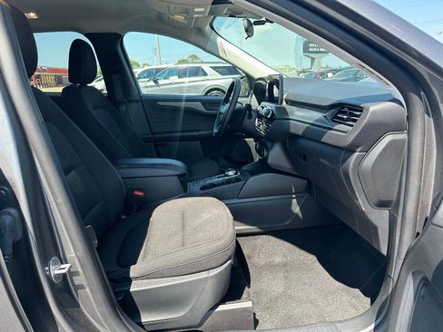 Used 2025 Ford Escape Active FWD image 9