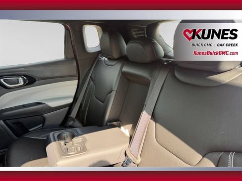 Used 2025 Jeep Compass Limited AWD/4WD image 34
