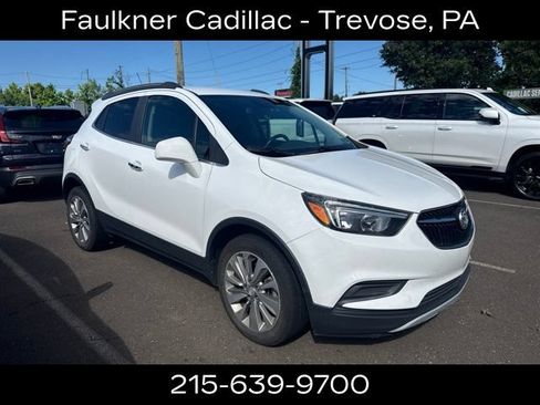 Used 2020 Buick Encore Preferred FWD image 1
