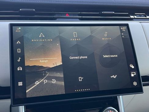 Used 2023 Land Rover Range Rover SE image 22