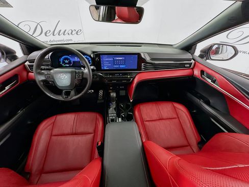 Used 2025 Toyota Camry XSE FWD image 20