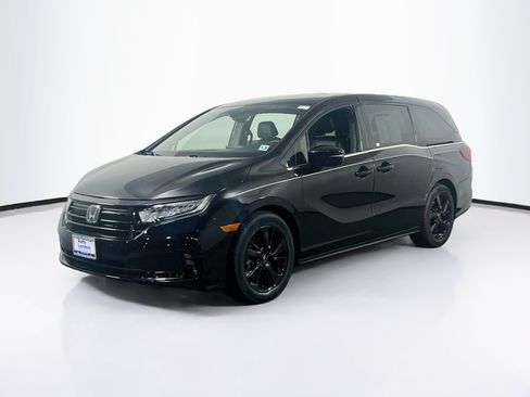 Used 2023 Honda Odyssey Sport image 1