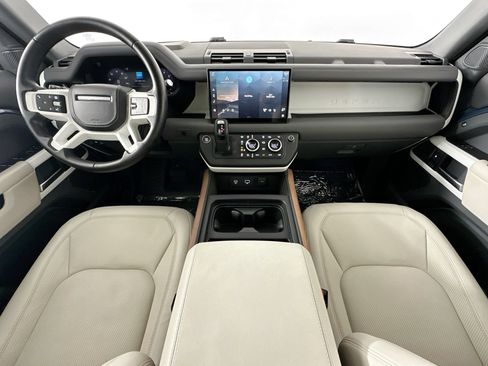 Certified 2024 Land Rover Defender 110 SE AWD/4WD image 21