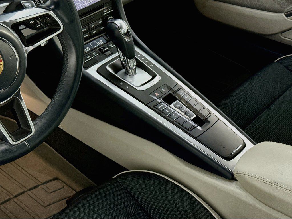 Certified 2017 Porsche 911 Carrera RWD image 16