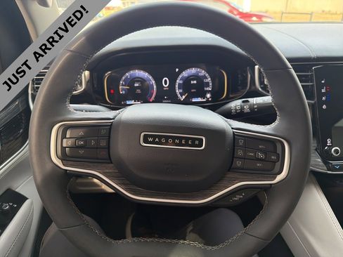 Used 2022 Jeep Wagoneer Series III w/ Convenience Group I image 13