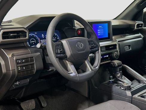 Used 2025 Toyota Tacoma TRD Off-Road AWD/4WD image 7
