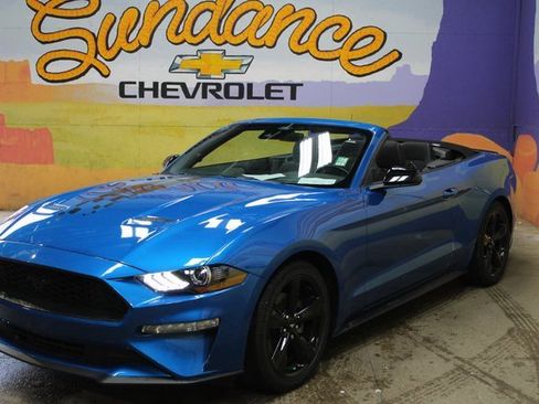 Used 2021 Ford Mustang Convertible image 2