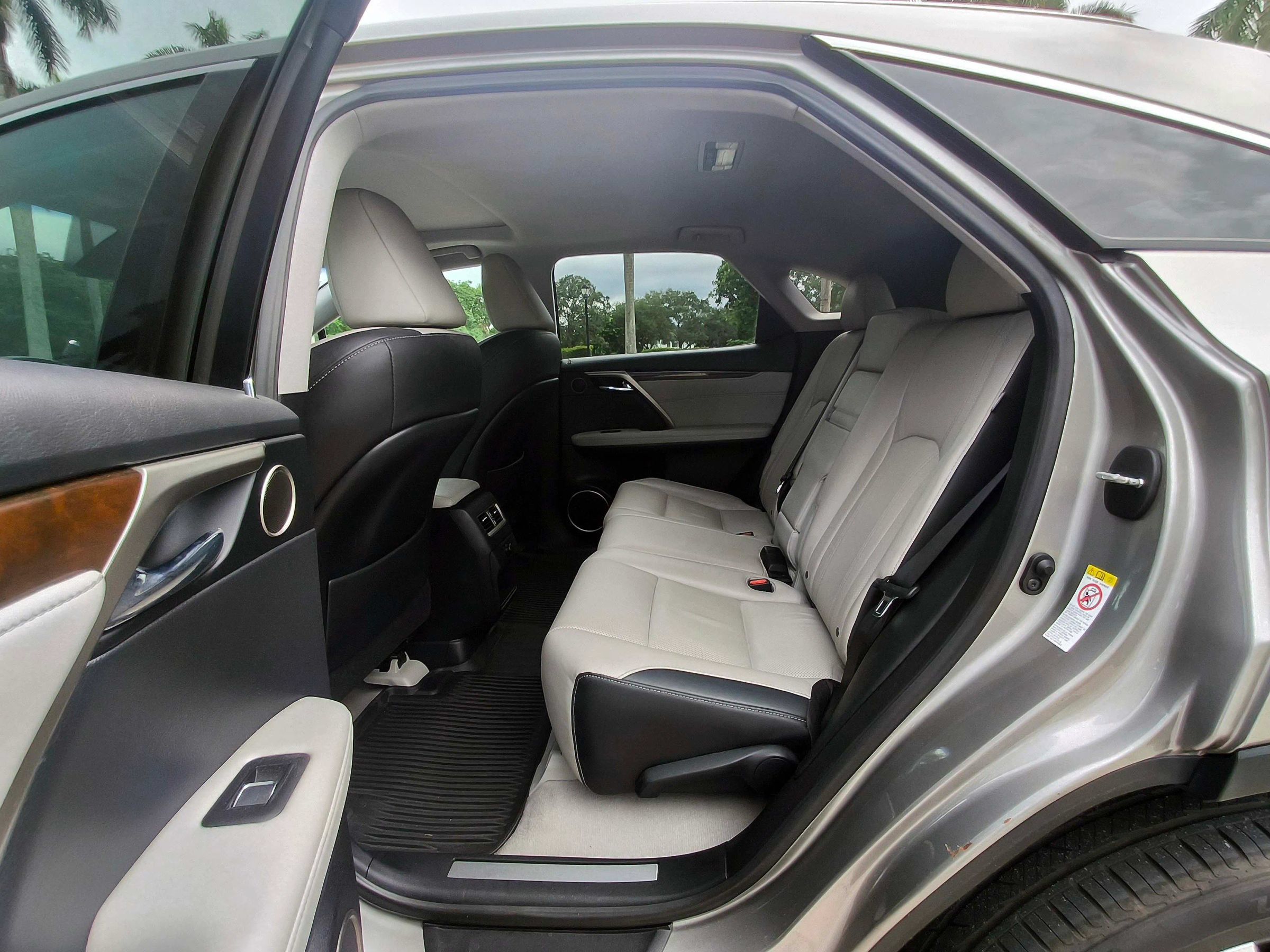 Used 2019 Lexus RX 350 AWD w/ Navigation Package image 14