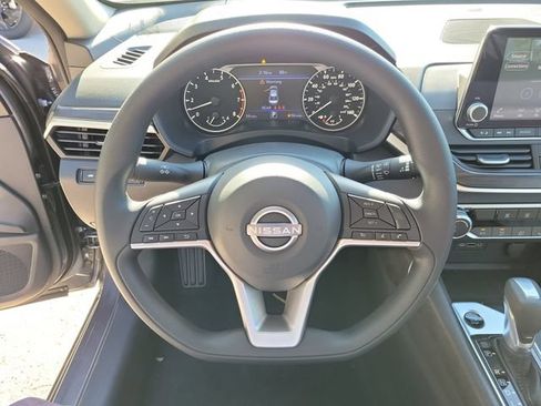 New 2026 Nissan Altima 2.5 SV FWD image 23