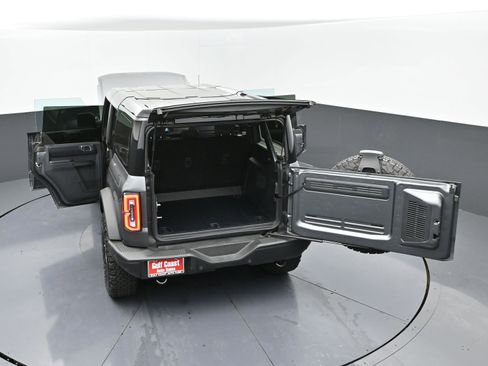 Used 2025 Ford Bronco Badlands image 51