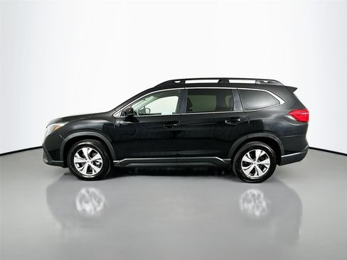 Used 2024 Subaru Ascent Premium w/ Convenience Package image 8