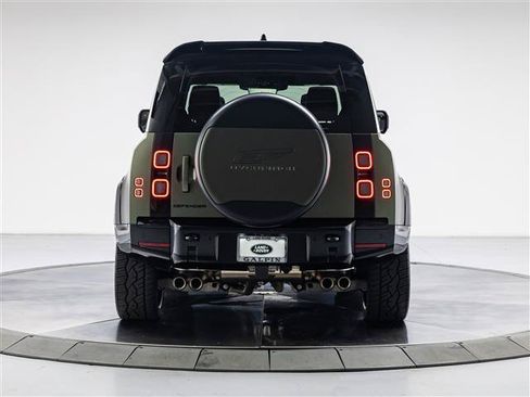 Used 2026 Land Rover Defender 110 X-Dynamic SE AWD/4WD image 4