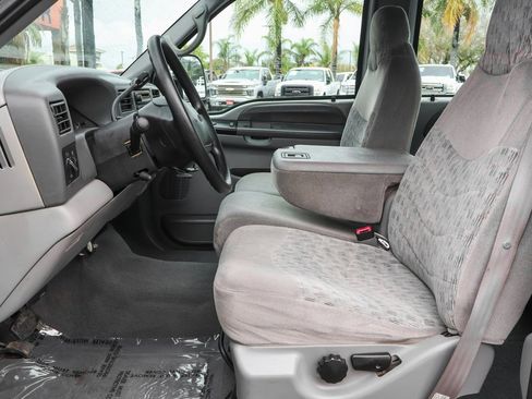 Used 2000 Ford F350 XLT image 18