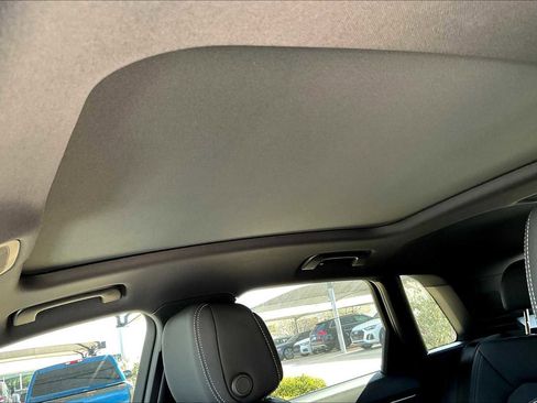 New 2025 Audi Q3 2.0T Premium image 16