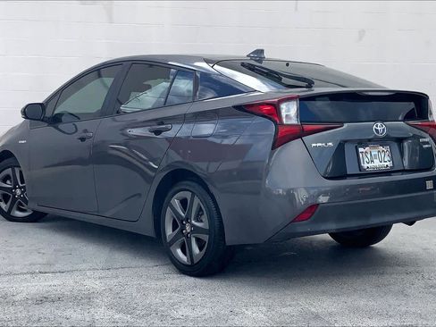Used 2019 Toyota Prius Limited FWD image 4