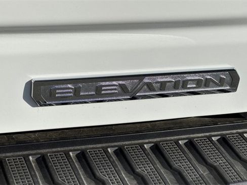 New 2026 GMC Sierra 1500 Elevation image 26