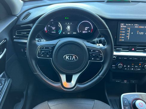 Used 2021 Kia Niro EX image 15