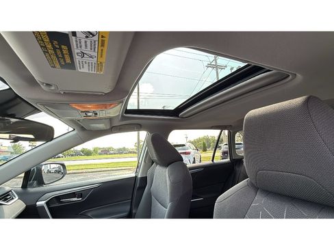 Used 2019 Toyota RAV4 XLE w/ Convenience Package AWD/4WD image 30
