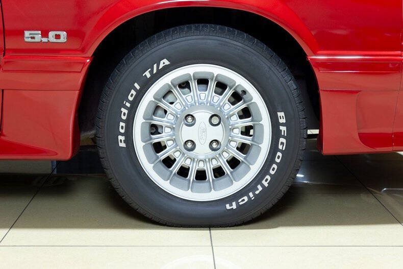 Used 1989 Ford Mustang GT RWD image 32