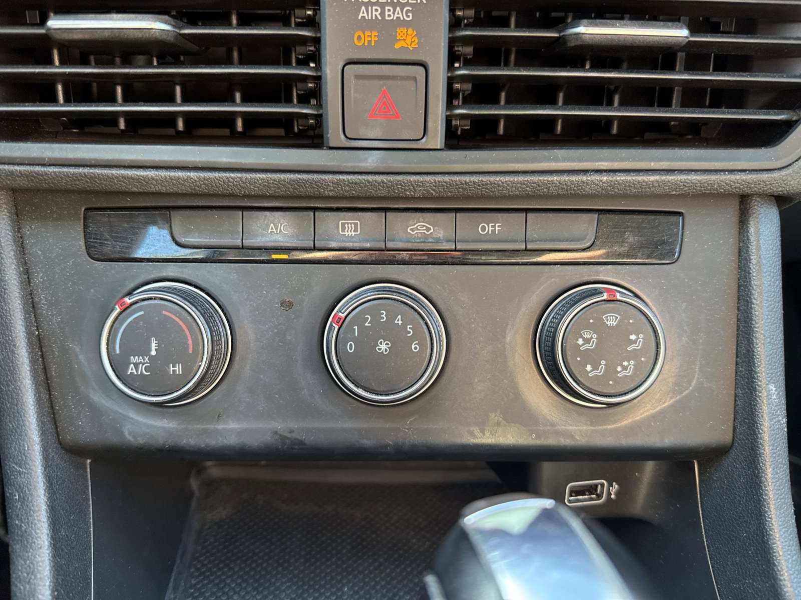 Used 2019 Volkswagen Jetta S w/ Driver Assistance Package FWD image 19