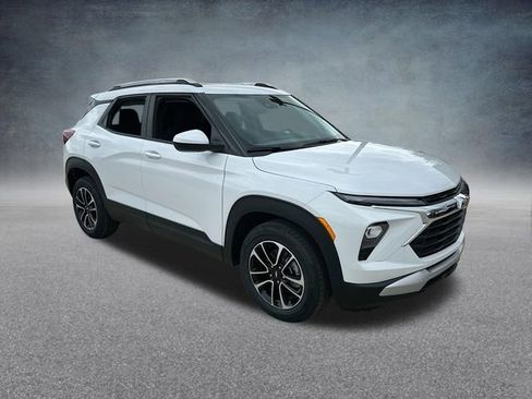 New 2026 Chevrolet TrailBlazer LT FWD image 4