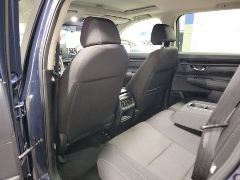 Used 2025 Honda CR-V EX image 11
