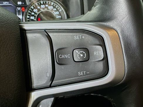 Used 2022 RAM 1500 Big Horn AWD/4WD image 22