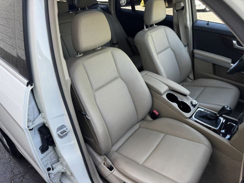 Used 2012 Mercedes-Benz GLK 350 4MATIC image 36
