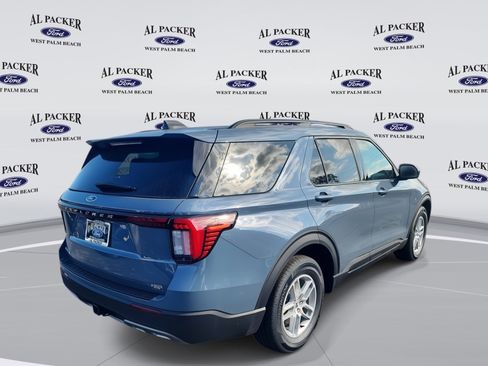 New 2026 Ford Explorer Active w/ Active Comfort Package image 6
