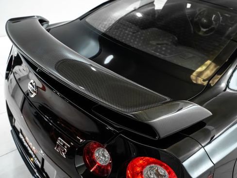 Used 2014 Nissan GT-R Black Edition AWD/4WD image 13