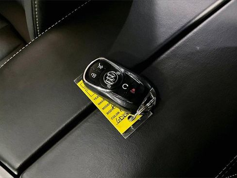 Used 2016 Buick Envision Premium image 28