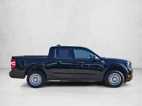 Certified 2025 Ford Maverick XL image 4