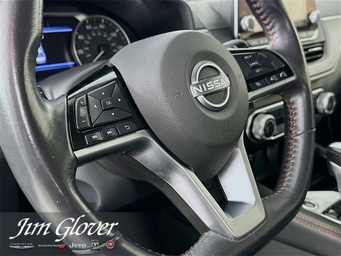 Used 2023 Nissan Altima 2.5 SR image 25